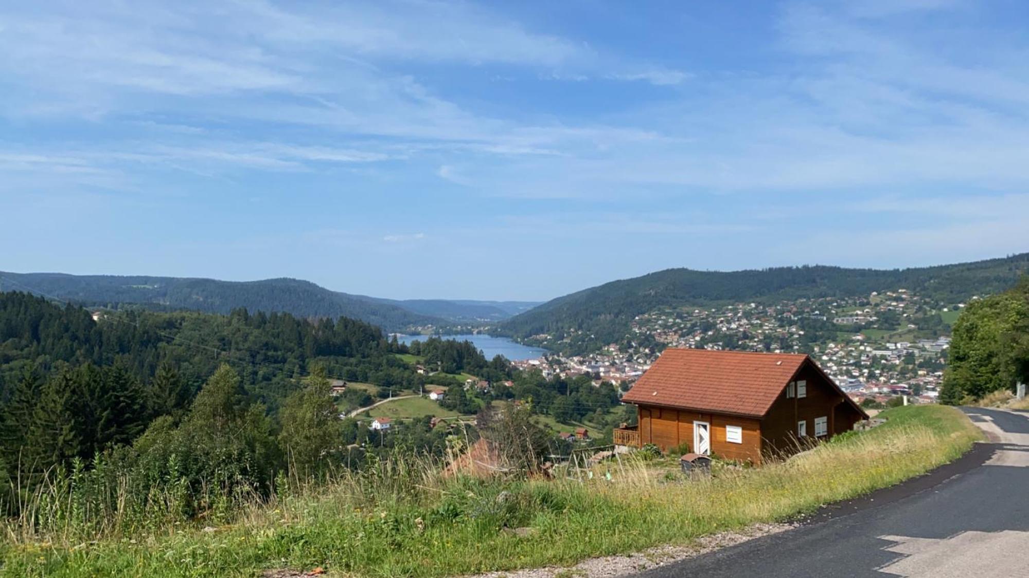 Appartement Sur Les Hauteurs De Gerardmer Bagian luar foto